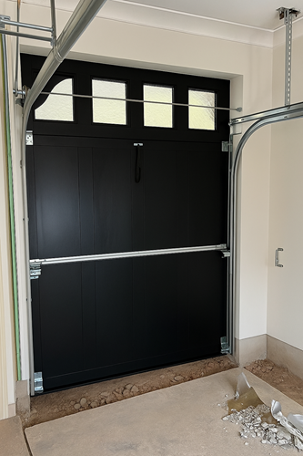 porte-de-garage-bi-sectionelle-intérieur