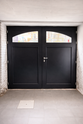 Porte de garage en bois